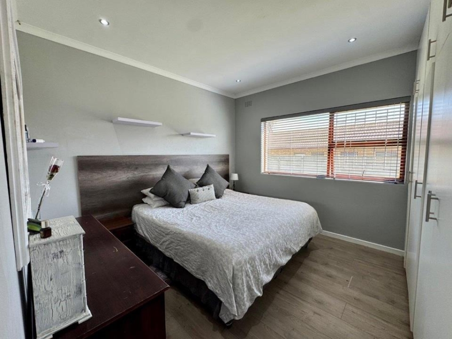 4 Bedroom Property for Sale in Rouxville Western Cape